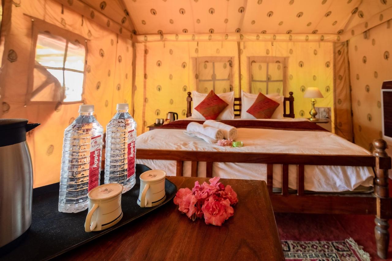 Lakhmana Royal AC Cottage
